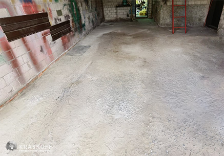 Старый бетонный пол
